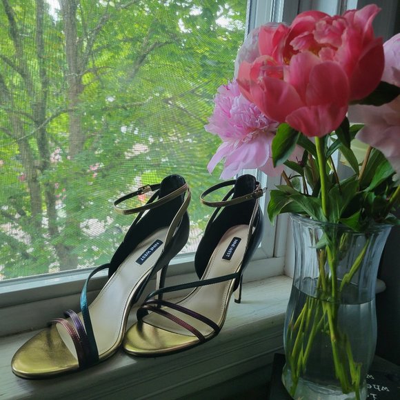 Vine West Trulee Women's Strappy Dress Sandals - Picture 7 of 7